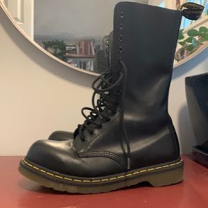 Dr.Martins boots